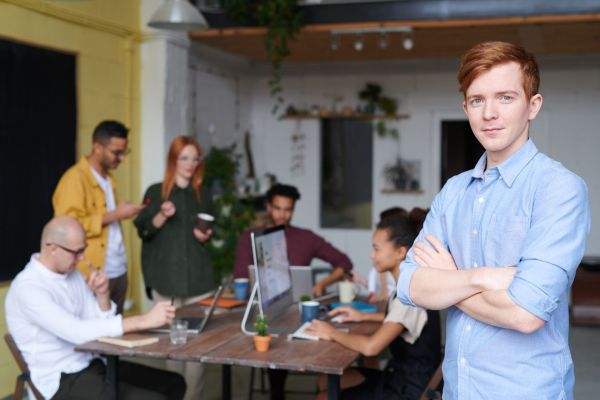 How Can UK Entrepreneurs Navigate the Challenges of Starting a Business?